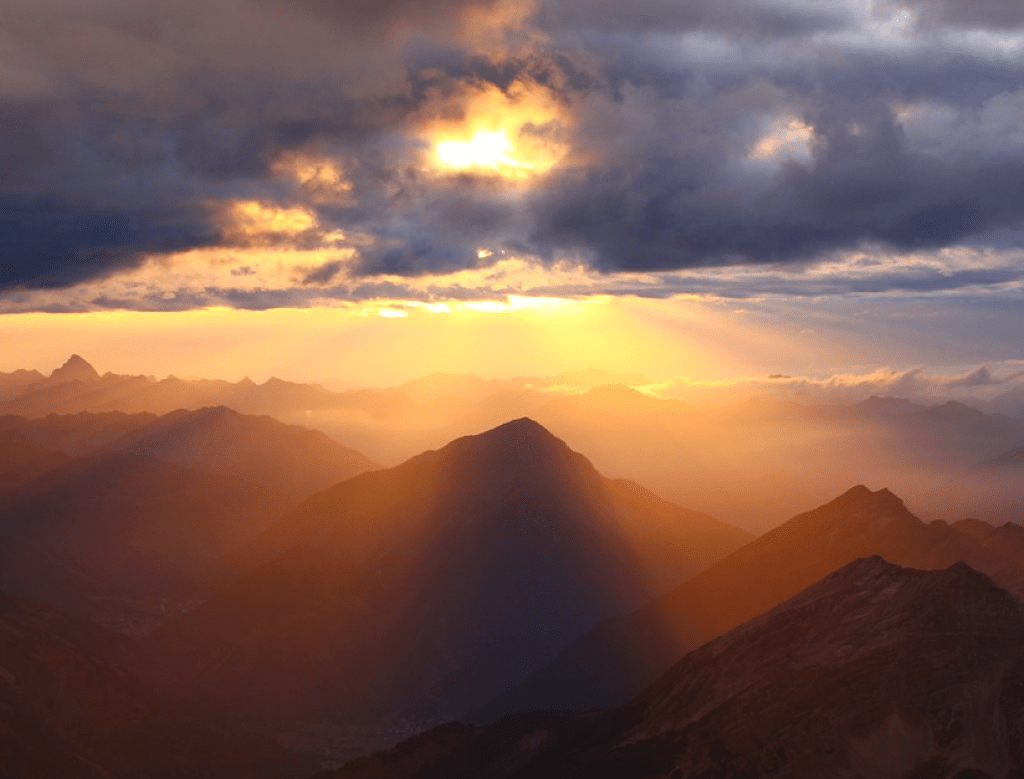 A Profunda Conexão entre Shavuot e Pentecostes: Um Olhar Desafiador sobre a Continuidade Espiritual